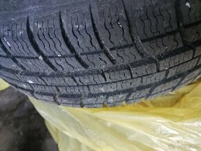 Kola zimní Škoda 5x100 4 ks 185/65 R14 Dot 1222