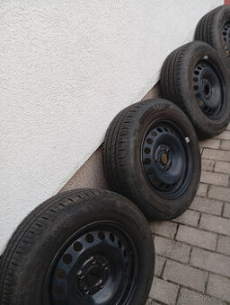 195/65 R15 91H Škoda Octavia II perfektní stav