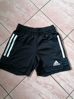 Dětské kraťasy Adidas vel. 6-7let.