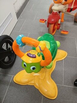 Hrající želva skákadlo Fisher price