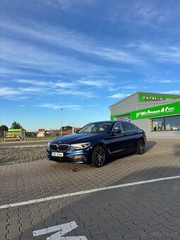 BMW 530i Xdrive G30 2018 185kW TOP stav po servisu, Ambient