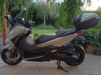 Honda Forza 350