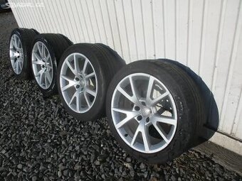 ALU kola 5X112 AUDI 8X19 ET26 pneu 235/45/19