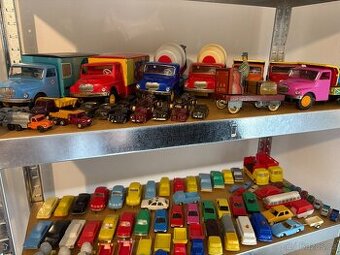 SBÍRÁM STARÉ HRAČKY