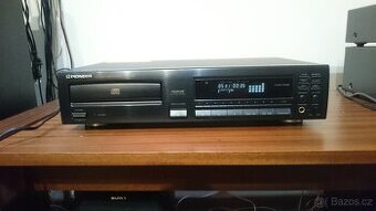 Nabízím CD přehrávač Pioneer PD-203. Plně funkční. Nejde o n