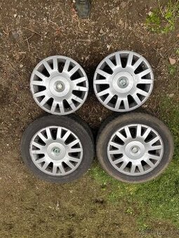 5x112 r16 Škoda Superb 205/55/16 zimní