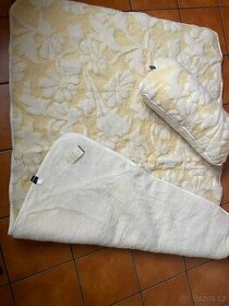 Přikrývka a polštář z ovčí vlny