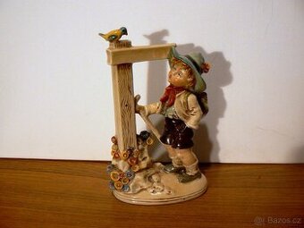 stará keramická plastika