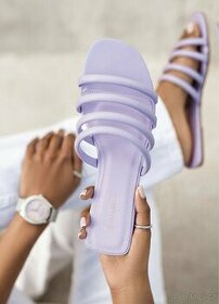 páskové boty úplně nové