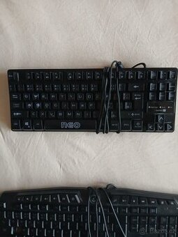 Herní klávesnice – 4 ks, RGB, plně funkční