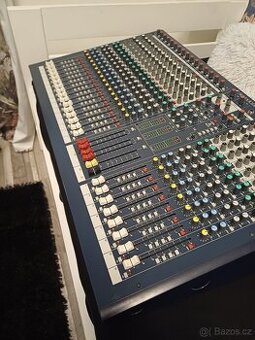 SOUNDCRAFT LX7ii 24ch
