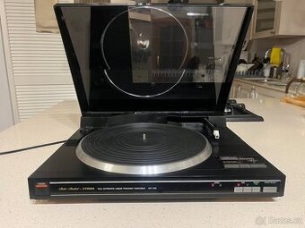 Lineární gramofon Fisher MT-730 (Japan)