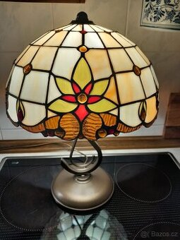 Stolní lampa Tiffany