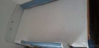 Dětská dřevěná postel