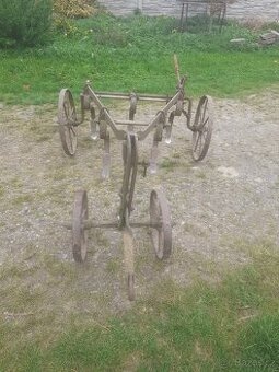 Kultivátor tažený  SLEVA