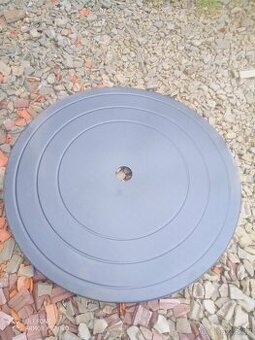 Akumulační nádrž 800 l nová s izolací