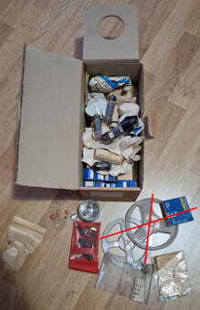 Elektronky a další součástky