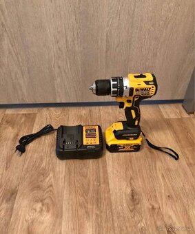 Aku vrtačka/ šroubovák  DeWALT