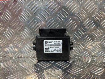 ŘÍDICÍ JEDNOTKA PARKOVACÍ BRZDY AUDI 4F0907801A