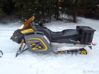 Ski-doo 300 bombardier freestyle sněžný skútr