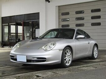 Porsche 911 Carrera 4