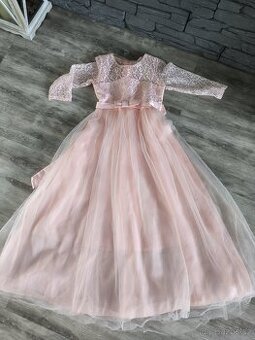 Slavnostní šaty vel. 146