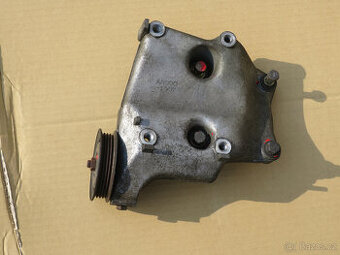 RB25DET Neo - držák kompresoru klimatizace s kladkou