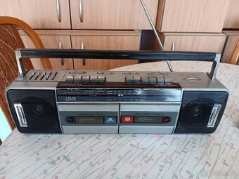 radio magnetofon levis