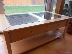 Konferenční stolek dreveny