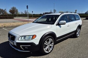 VOLVO XC70 2.4D AWD MANUÁL 1.MAJITEL ALU 19 PERF.STAV ⭐