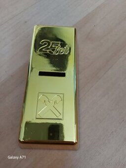 Falešná zlata cihlička - pokladnička