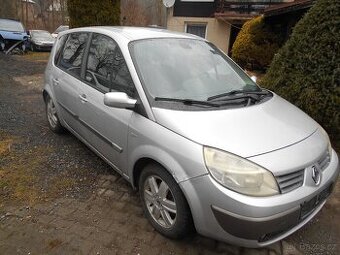 renault scenic 1,9dci 88kw 2005 srříbrna najezd 215tis km