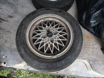 Kola 15" + zimní pneu Michelin