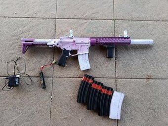Airsoft M4 Lancer Tactical - 1