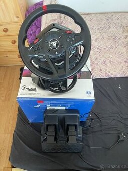 Volant s pedály