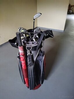 Golfový vozík, golfový bag včetně holí a deštník