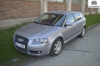 Audi A3 sportback 1,6 85kw benzin ,webasto