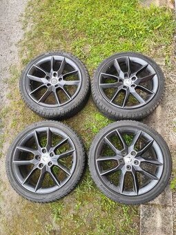 ALU R18 Gemini + zimní pneu Škoda Octavia 3 RS