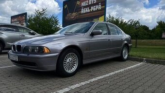 BMW řady 5 E39 520i (125 kW)