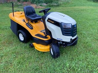 Zahradní traktor Cub Cadet CC 1019 HN
