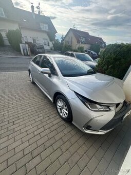 Toyota Corolla 2023 | 1.5L Benzín | 92 kW | 21 043 km | Aut