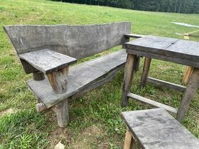 Dubový set stůl lavice a sedatka