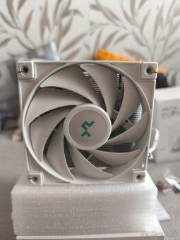 chladič procesoru Deepcool AK400