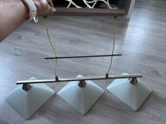 Elegantní stropní světlo pro 3 žárovky