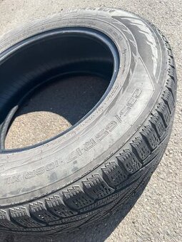 2x zimni pneu Nokian pro SUV 235 65 17 - 1