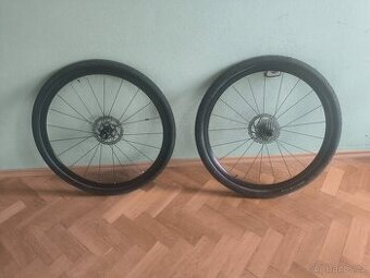 Zapletená kola Fulcrum