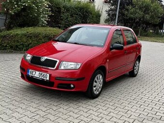 Škoda Fabia 1.2 12V Facelift CarPlay 2x Pneu Nová STK