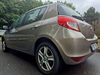Renault Clio III 55kw najeto 79 000km