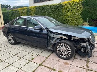Mercedes C200D r.v 2016 najeto 110 tis km