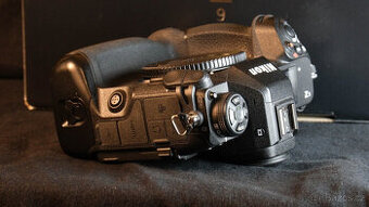 Nikon Z9, jako nový, pouze 3200 snímků